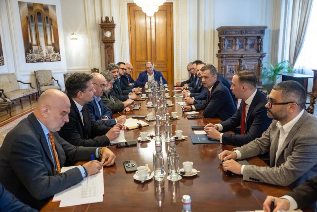 O nouă rundă de negocieri între Partidul Social Democrat (PSD) și confederațiile sindicale a avut loc miercuri, la București, în contextul în care miniștrii PSD se pregătesc să își depună mandatele