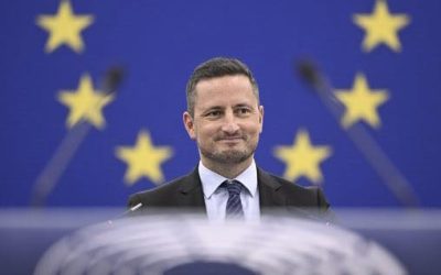 Un europarlamentar român, vicepreședinte al Parlamentului European, a ales o modalitate neobișnuită de a-și promova mesajele: manelele
