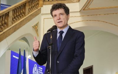 Nicușor Dan anticipează „turbulențe politice”, dar speră la o guvernare pro-occidentală București – Primarul Capitalei, Nicușor Dan, a declarat că se așteaptă la o perioadă de instabilitate politică, însă rămâne optimist în ceea ce privește menținerea unei guvernări pro-occidentale