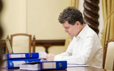 Președintele Nicușor Dan caută o majoritate parlamentară solidă, concentrată pe „obiective mari” pentru România, cum ar fi aderarea la OCDE și respectarea angajamentelor din PNRR