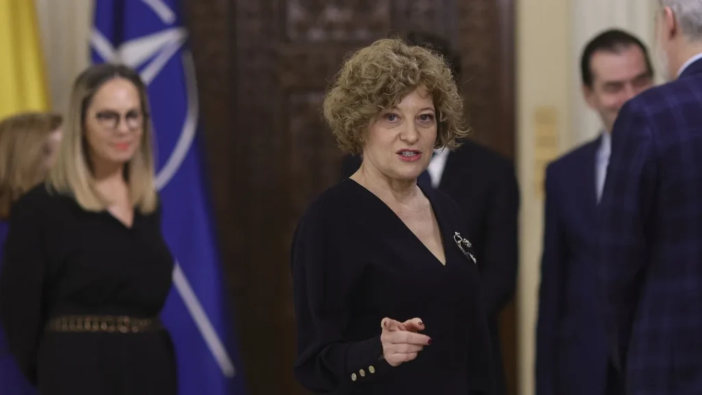 Vicepremierul Oana Gheorghiu a răspuns public acuzațiilor venite din partea PSD privind reforma companiilor de stat, respingând ideea unei inițiative unilaterale