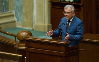 Guvernul Bolojan, acuzat de senatorul AUR de politici comune cu partidele de la guvernare Senatorul AUR, Petrișor Peiu, critică dur actuala coaliție de guvernare, acuzând-o de măsuri economice care ar sufoca economia și ar fi dus la o scădere economică