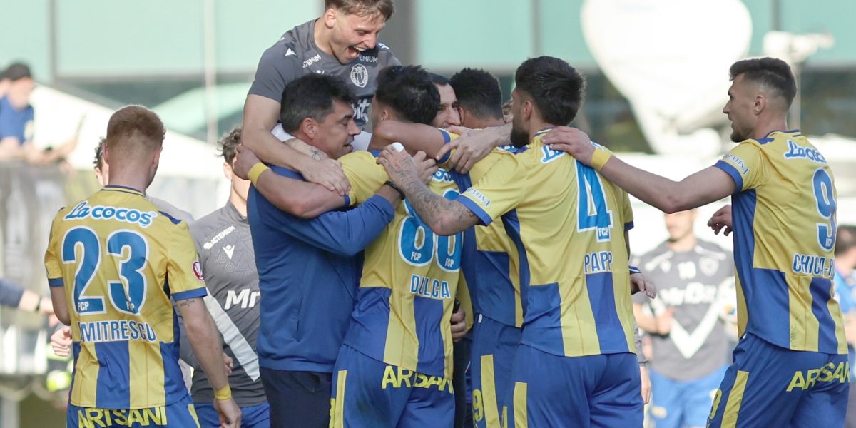 petrolul-scaled.jpg - RevistaPolitica