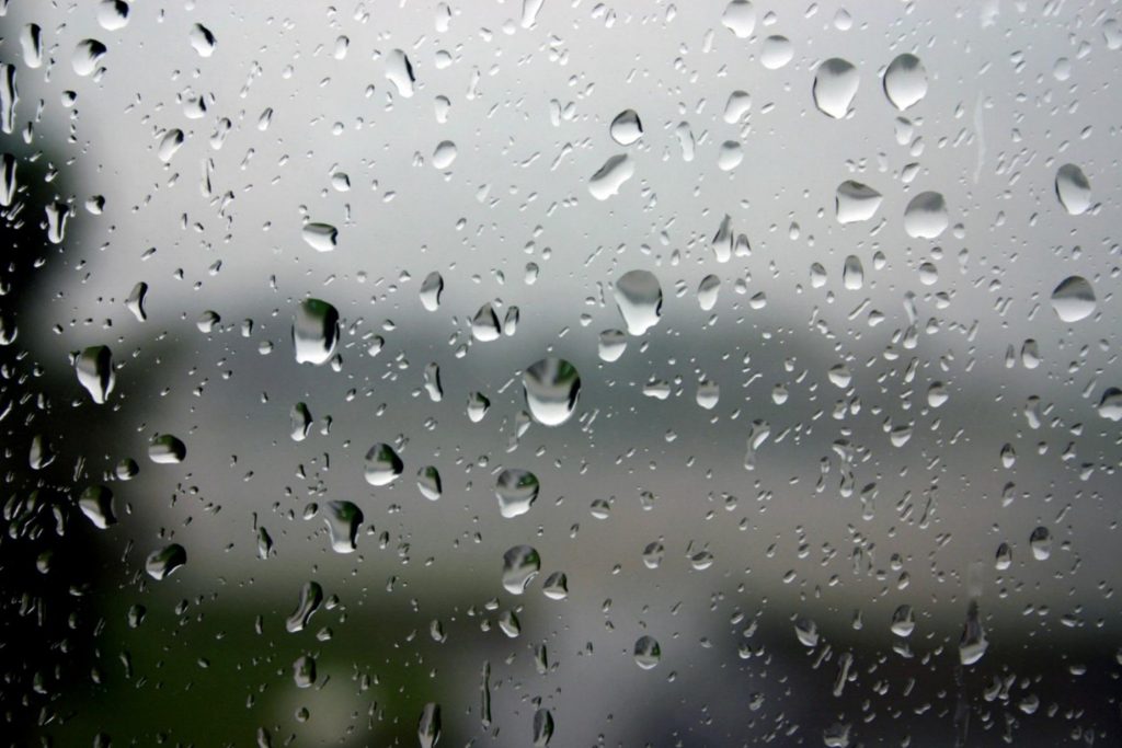 București: Vremea se răcește drastic! Ploi și temperaturi în scădere