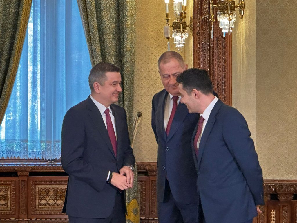 Partidul Social Democrat, primii la discuții cu președintele Nicușor Dan Partidul Social Democrat (PSD) a fost prima formațiune politică invitată la consultările cu președintele Nicușor Dan