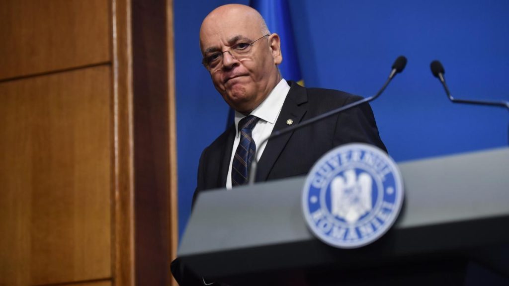 Raed Arafat, șeful Departamentului pentru Situații de Urgență (DSU), a reacționat la ultimele investigații, afirmând că este dispus să colaboreze cu autoritățile, dar acuză o campanie de discreditare