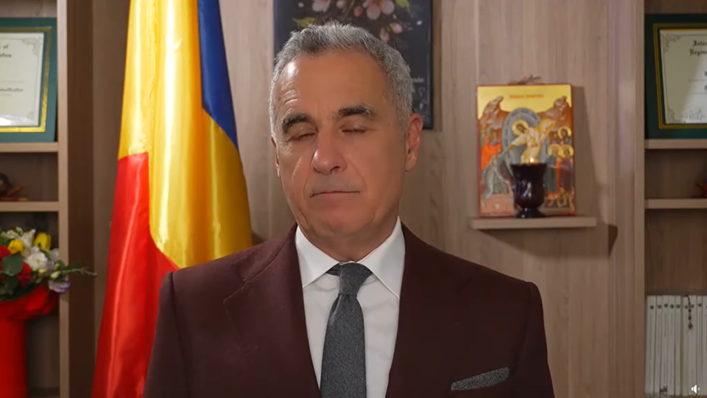 Călin Georgescu, fost candidat la prezidențiale, a transmis un mesaj de Înviere românilor Călin Georgescu, fostul candidat la prezidențiale, a transmis un mesaj către românii de pretutindeni în noaptea de Înviere