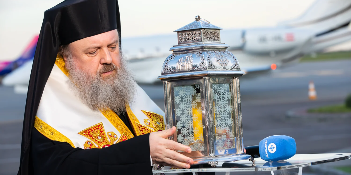 sfanta-lumina.png - RevistaPolitica