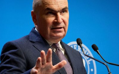 Peste 80% dintre români sunt nemulțumiți de direcția în care merge țara, arată un sondaj realizat în aprilie