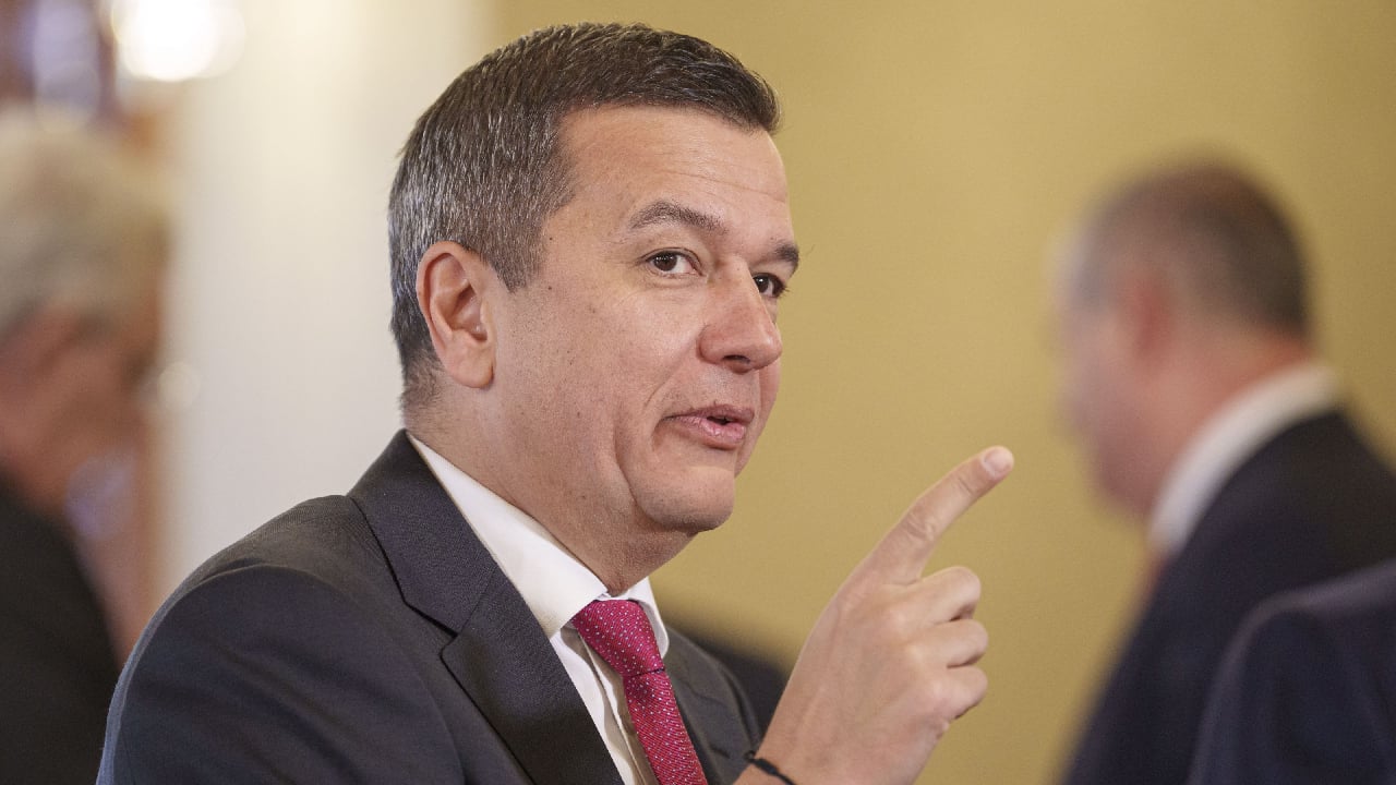 PSD somează Guvernul Bolojan să renunțe la vânzarea companiilor profitabile Social-democrații au lansat un atac dur la adresa Executivului, cerând oprirea oricăror planuri de privatizare a companiilor de stat considerate profitabile