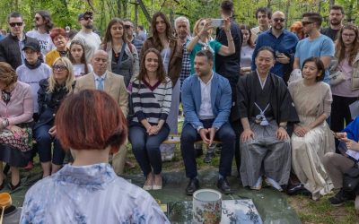Primarul Bucureștiului, Ciprian Ciucu, a găzduit o întâlnire inedită cu ministrul de Externe, Oana Țoiu, în Grădina Japoneză din Parcul Herăstrău