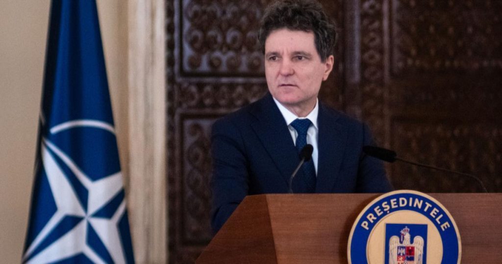 Președintele Nicușor Dan face apel la calm în contextul crizei politice Președintele României, Nicușor Dan, a solicitat partidelor politice să reducă tonul în retorica publică și să se concentreze pe viitor, în loc să se oprească asupra trecutului