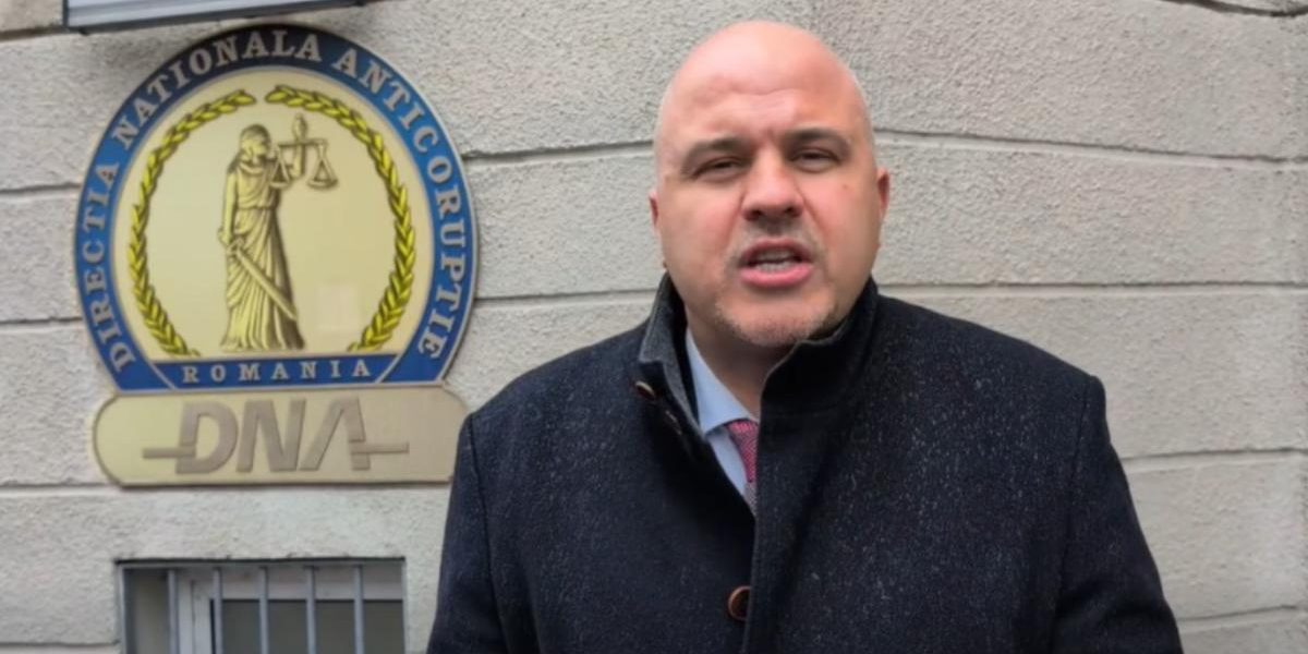 uhttps3A2F2Fobservatornews.ro2Fuploads2Fmodules2Fnews2F02F20262F42F22F6506952Ffotojet.jpeg - RevistaPolitica