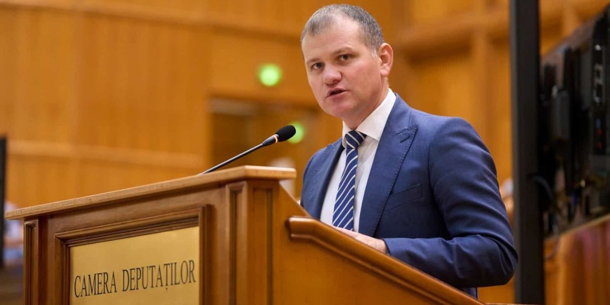 valeriu-munteanu-deputat-aur-e1775486353175.jpg - RevistaPolitica