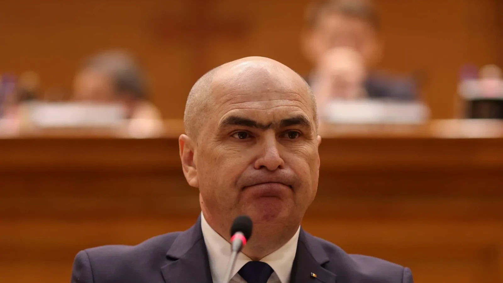 Premierul Ilie Bolojan a fost figura centrală a Guvernului în ultima lună de activitate, conform unui studiu realizat de și Klarmedia, dominând spațiul public în perioada premergătoare demiterii cabinetului prin moțiunea de cenzură din 5 mai