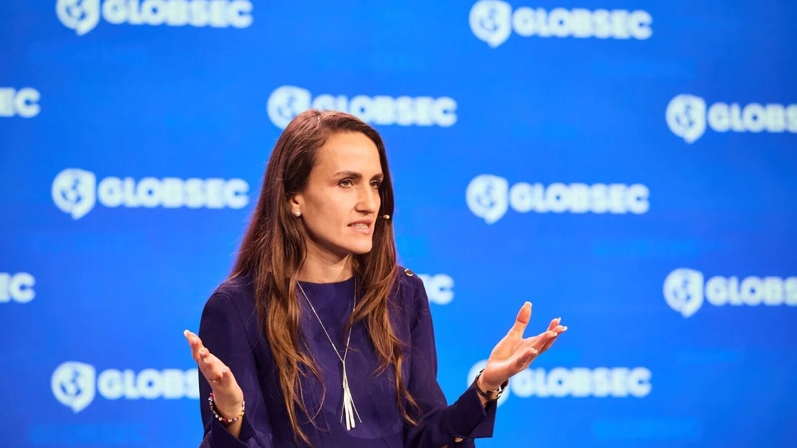 Ministrul de Externe, Oana Țoiu, a transmis un mesaj de mulțumire senatorului american James Risch, președintele Comisiei pentru Relații Externe din Senatul SUA, pentru sprijinul acordat României în contextul incidentului cu drona rusească prăbușită în județul Galați