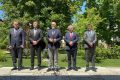 Kelemen Hunor: UDMR preferă o majoritate parlamentară solidă și exclude orice colaborare cu AUR Liderul UDMR, Kelemen Hunor, a declarat luni, după consultările oficiale de la Palatul Cotroceni, că formațiunea sa politică preferă o majoritate parlamentară transparentă și solidă în spatele guvernului