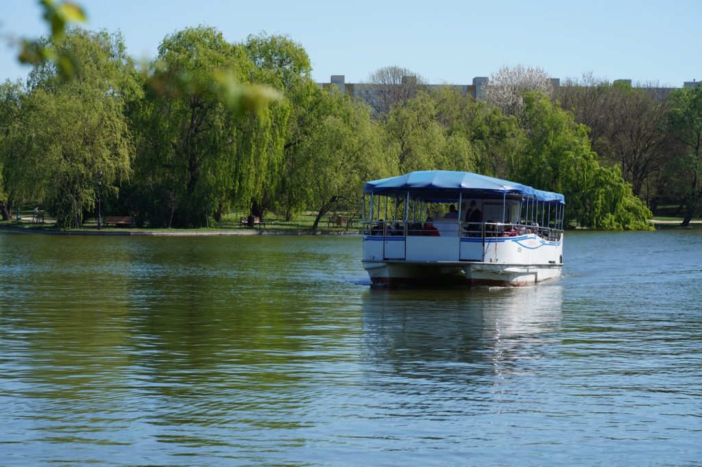 Vaporașele revin în Parcul IOR: Programul de plimbări zilnic