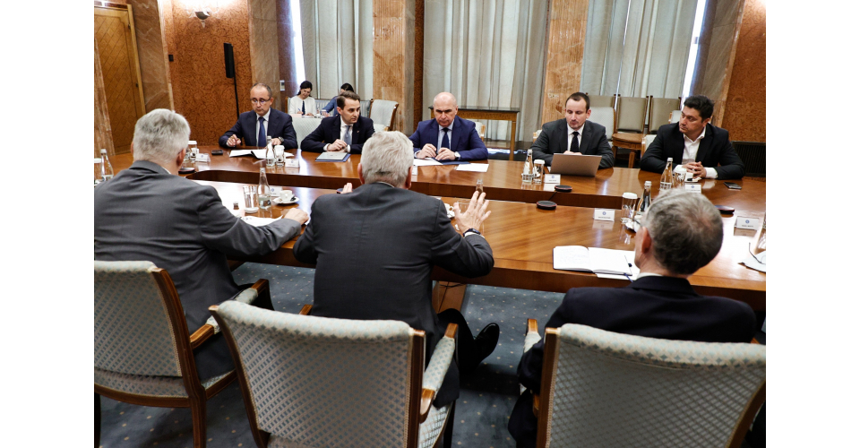 Bolojan, discuții cu AtkinsRealis: Ce se întâmplă cu reactoarele de la Cernavodă?