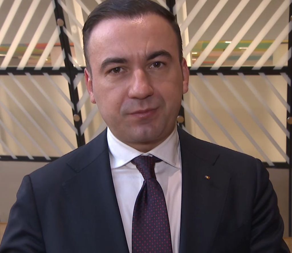 Deputații blochează vânzarea acțiunilor statului până în 2027: Ivan, verdict dur