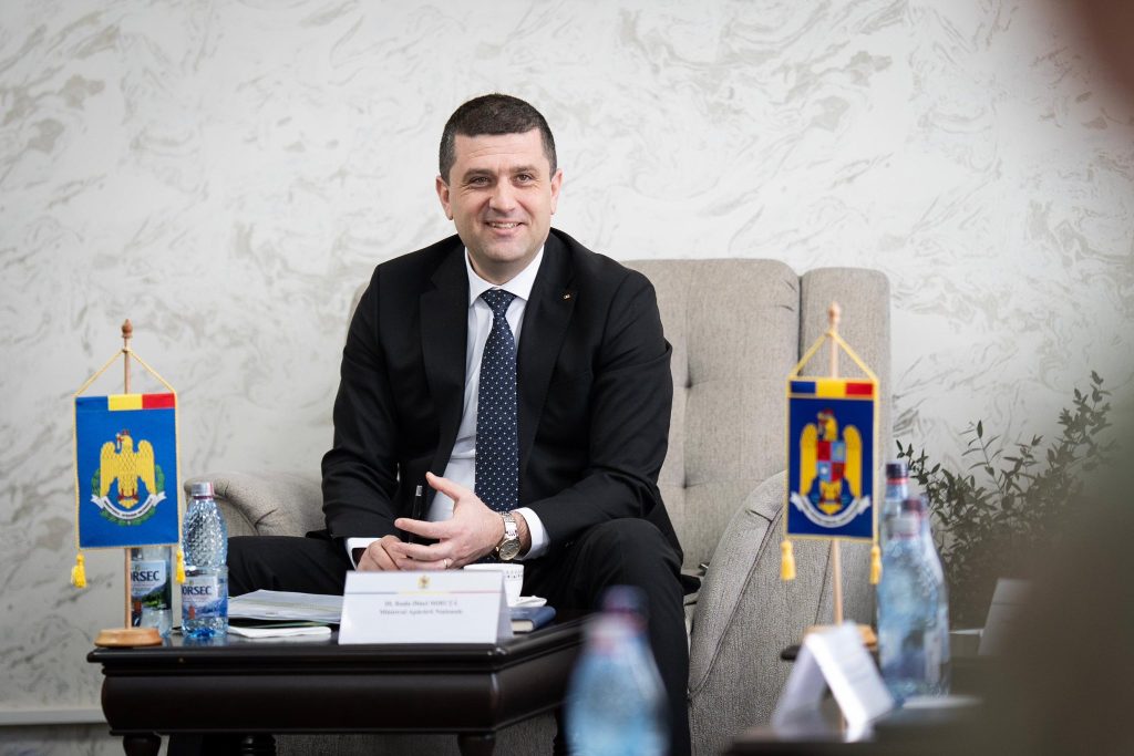 Miruță a semnat: 30,7 milioane € pentru echipamente prin SAFE