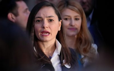 Anamaria Gavrilă, după consultările cu președintele, anunță susținerea POT pentru un guvern pro-occidental Anamaria Gavrilă, reprezentanta Partidului Oamenilor Tineri (POT), a declarat că formațiunea politică este dispusă să sprijine orice formulă pro-occidentală pentru formarea unui guvern stabil