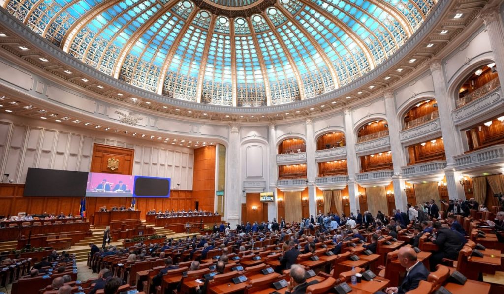 Camera Deputaților a votat recent, pe 20 mai 2026, pentru simplificarea utilizării sistemului RO e-Factura.nnMăsura, inclusă în Ordonanța de urgență a Guvernului nr