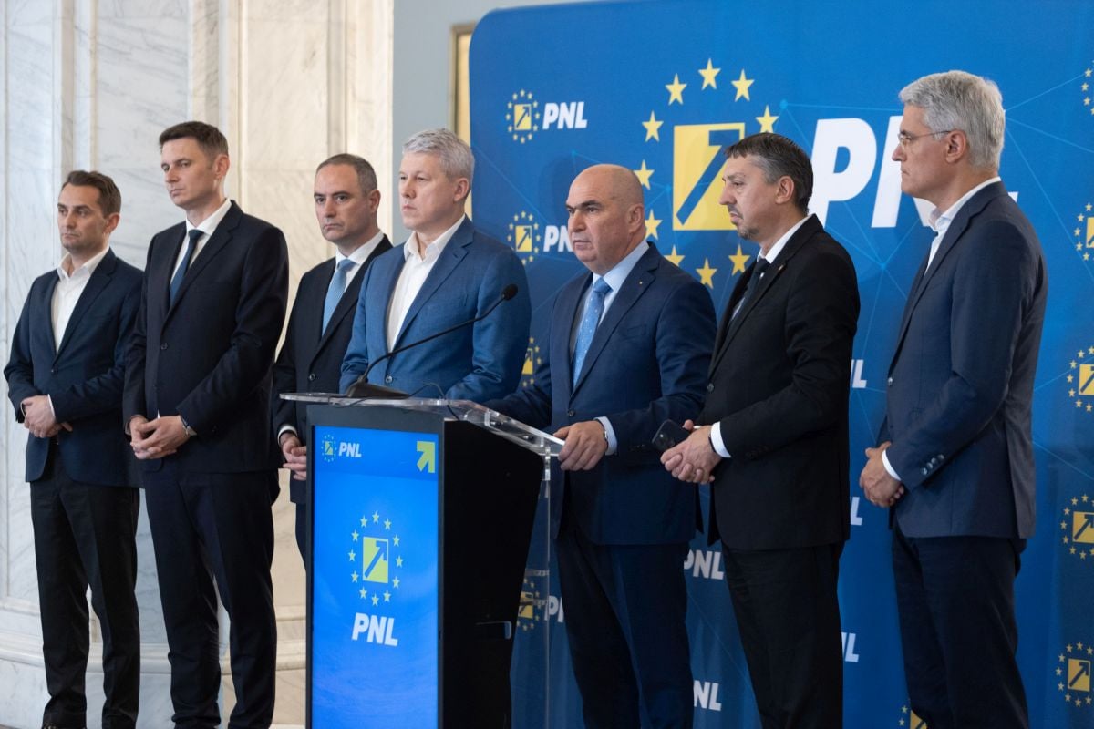 Dragoș Pîslaru ia în calcul o posibilă revenire în guvern, sub conducerea lui Alexandru Nazare, dar cu o condiție crucială: acordul prim-ministrului interimar Ilie Bolojan