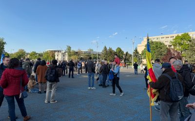 Susținătorii Guvernului BOLOHAN au ieșit în stradă, mobilizați în mediul online, pentru a cere parlamentarilor să nu voteze moțiunea de cenzură