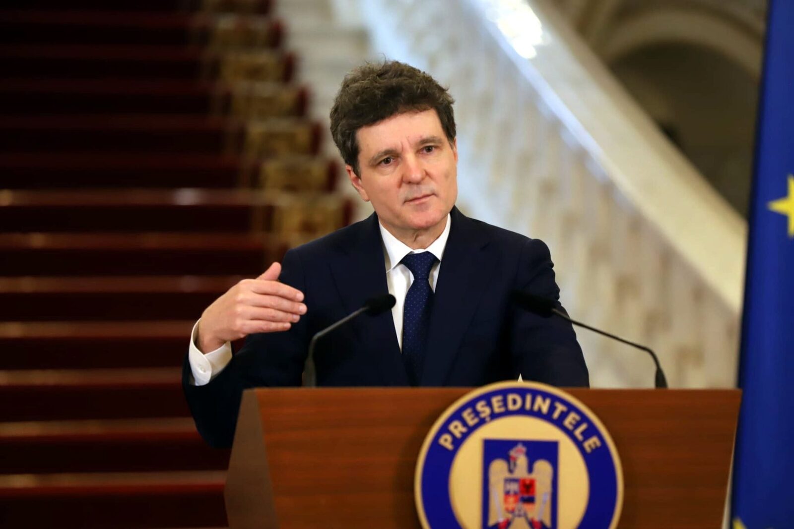 Președintele Nicușor Dan a abordat, într-o declarație transmisă prin intermediul unei înregistrări video, contextul politic actual și importanța Zilei Europei, marcate de o serie de evenimente