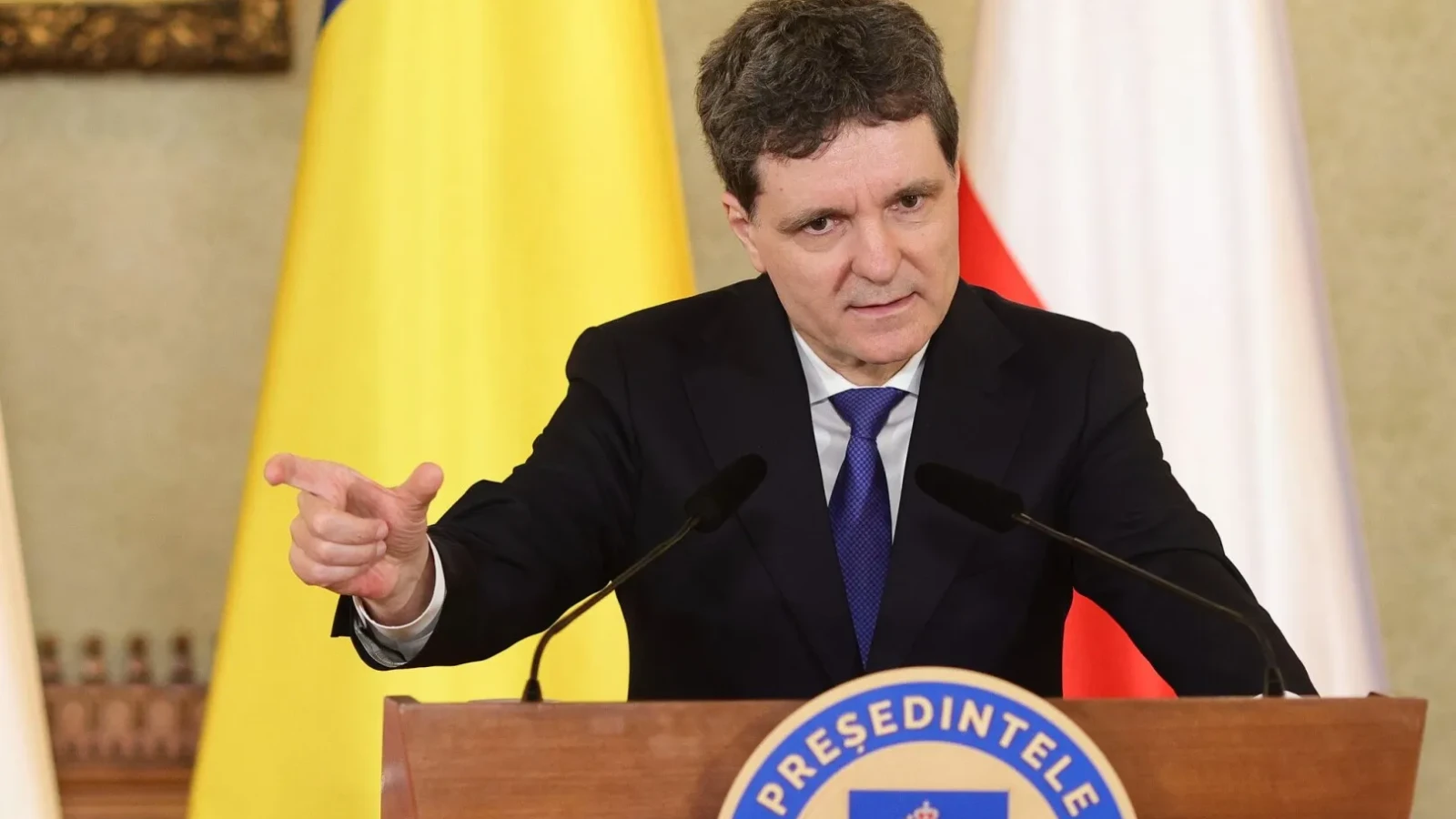 Președintele Nicușor Dan a anunțat că nu va accepta propunerea liberalilor de a-l numi pe Ilie Bolojan premier, chiar dacă aceasta ar fi putut evita alegerile anticipate