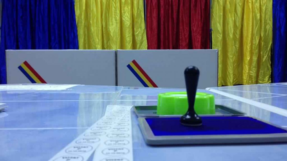 Un număr de 2.295 de români cu drept de vot au dispărut din Registrul Electoral în luna aprilie 2026, conform datelor publicate de Autoritatea Electorală Permanentă (AEP)