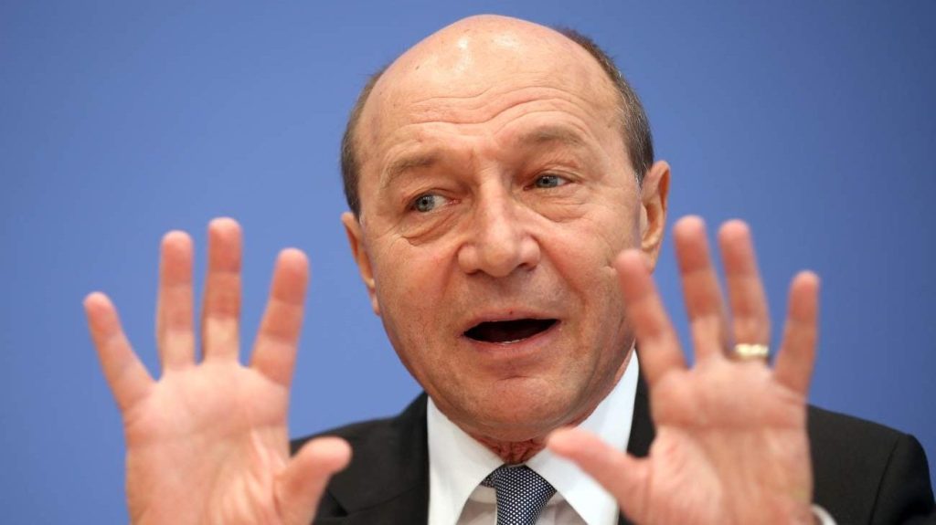 Fostul președinte TRAIAN Băsescu a criticat public opțiunile pentru funcția de premier interimar, după căderea guvernului BOLOJAN