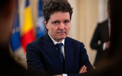 Nicușor Dan a fost surprins la Cotroceni, imaginea fiind distribuită pe rețelele sociale de Bianca Iacob, jurnalistă