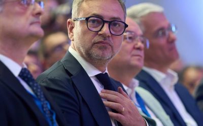 Punctul de vedere al PNL, exprimat prin vocea europarlamentarului Rareș Motreanu, este că PSD ar trebui să-și asume guvernarea dacă deține soluții mai bune pentru redresarea României