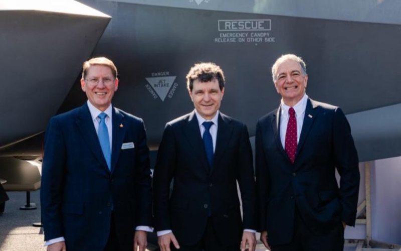 Președintele Nicușor Dan a vizitat vineri expoziția Black Sea Defense, Aerospace and Security BSDA, eveniment important pentru industria de apărare și securitate, desfășurat la București