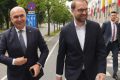 Ilie Bolojan și Dominic Fritz, lideri PNL și USR, au anunțat o poziție comună pentru consultările de la Palatul Cotroceni referitoare la formarea noului Guvern.nn„Renegocierea programului din următoarele două săptămâni sunt o prioritate”, a declarat Ilie Bolojan, premierul interimar.nnPriorități comune pentru PNL și USR Discuțiile purtate la Timișoara au evidențiat preocupările comune ale celor două partide