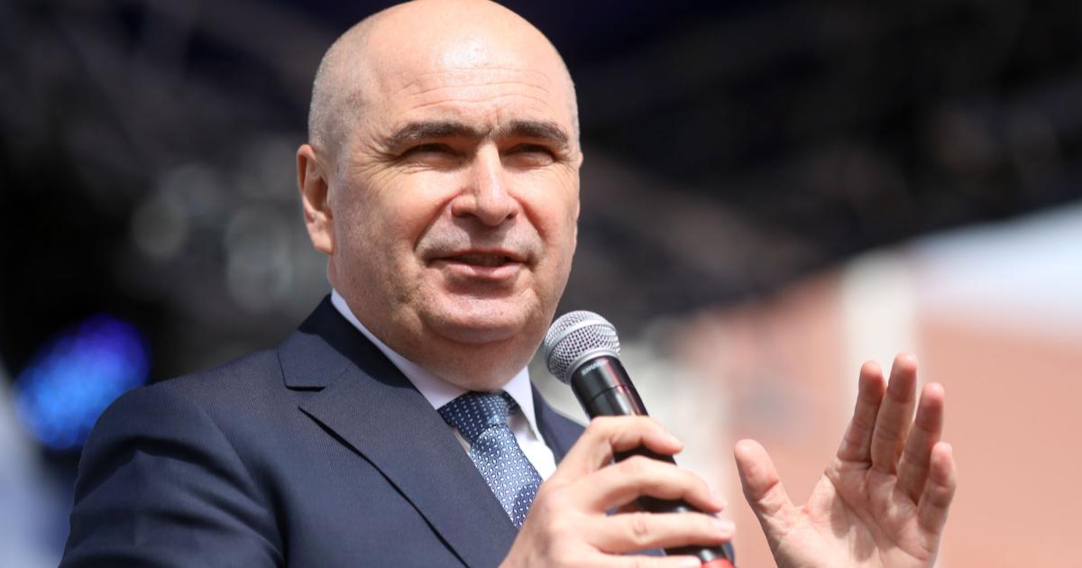 Ilie Bolojan, liderul PNL, a declarat recent că partidul său a învățat din greșelile trecutului și că o parte importantă a liberalilor a înțeles necesitatea de a fi demni