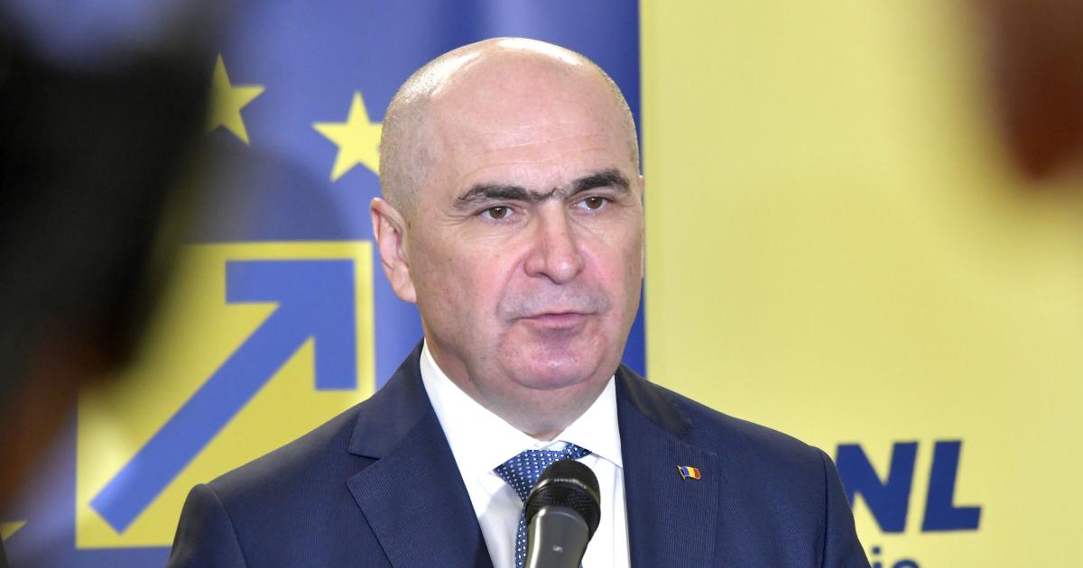 Bolojan: Votul „împotrivă” se va consolida dacă partidele vor asigura doar o „pseudo-stabilitate” Florin Bolojan, liderul PNL, a subliniat importanța unei guvernări eficiente și a unei abordări clare din punct de vedere doctrinar pentru partid