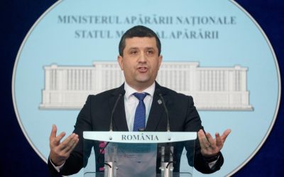 Ministerul Apărării Naționale a semnat, vineri seară, o serie de contracte de achiziții majore în cadrul programului european SAFE