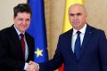 Președintele Nicușor Dan a asigurat luni că România va continua să-și mențină orientarea pro-occidentală, indiferent de rezultatul moțiunii de cenzură îndreptată împotriva premierului Ilie Bolojan
