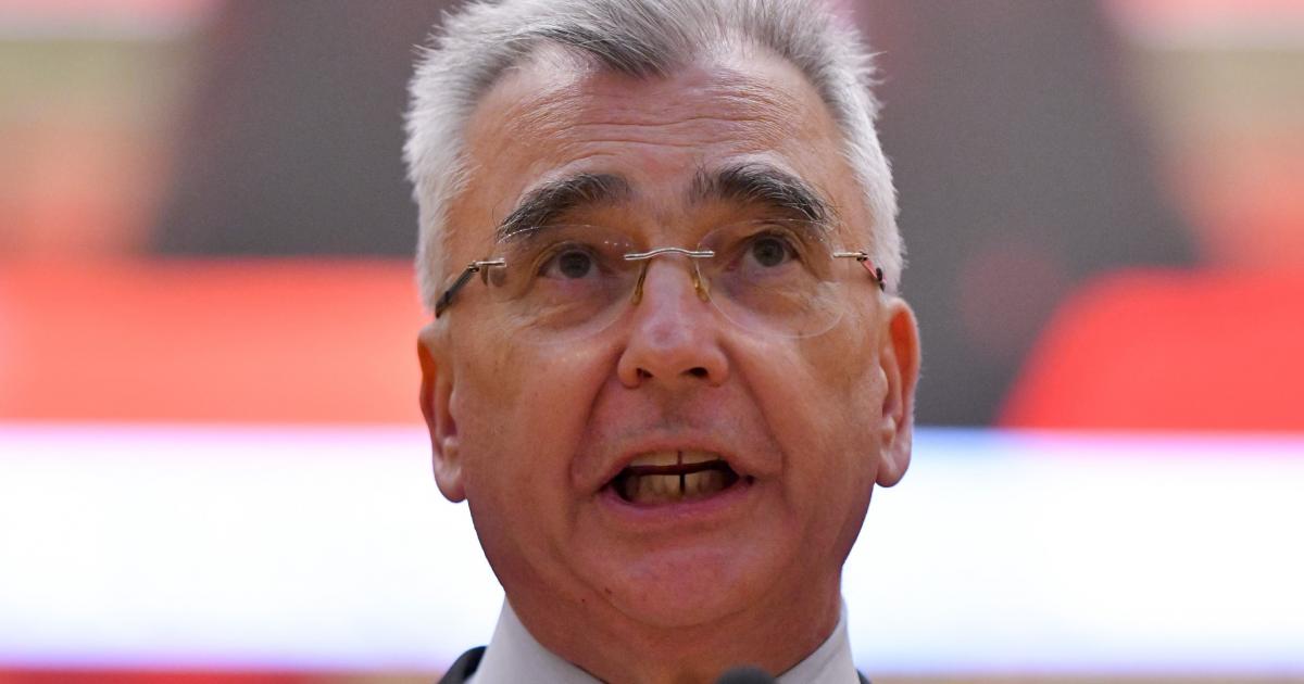 Liderul senatorilor AUR, Petrișor Peiu, a anunțat miercuri că formațiunea politică pe care o reprezintă nu va susține niciodată un guvern din care nu face parte