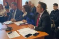 Muncitorii străini plătesc sume uriașe, de până la 25.000 de euro, unor intermediari pentru a se angaja în România, potrivit unui consilier de stat din Cancelaria Prim-Ministrului