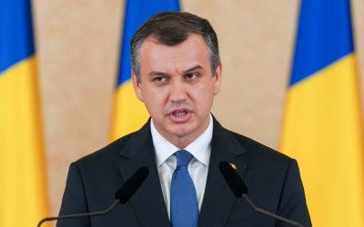 Tomac deschis la negocieri pentru Guvern, PNL și USR refuză sprijinul Eugen Tomac, premier desemnat de președintele Klaus Iohannis, s-a declarat deschis la modificări ale listei de miniștri propuși, în dorința de a debloca situația politică tensionată din România