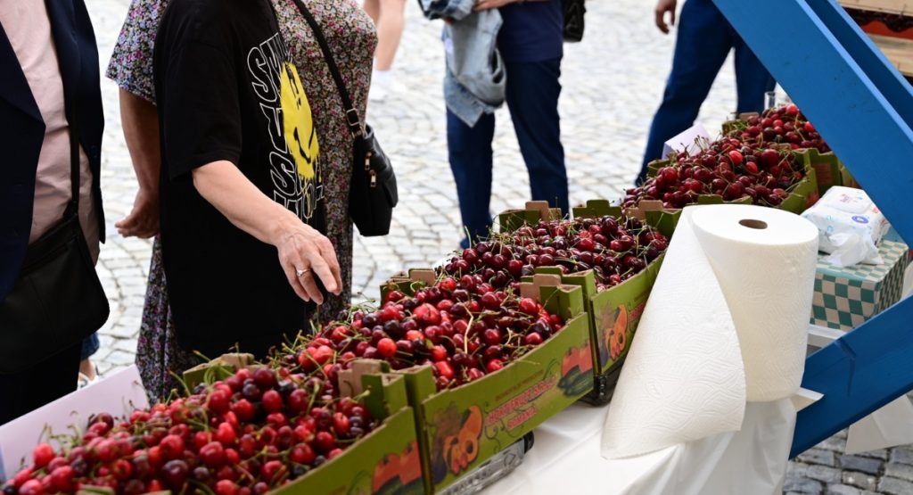 Festivalul Cireșelor și Căpșunilor, în Piața Matache, în weekend