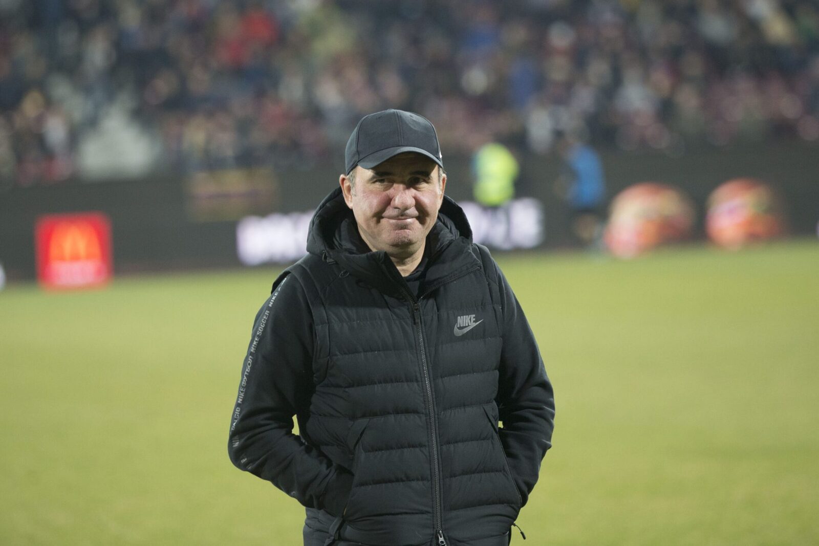 Steaua, aproape plină pentru Hagi contra Țării Galilor