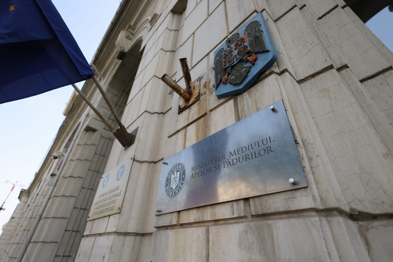 Ministerul Mediului: Penal pentru Cosmopolis, acuzat de poluarea lacului Crețuleasca