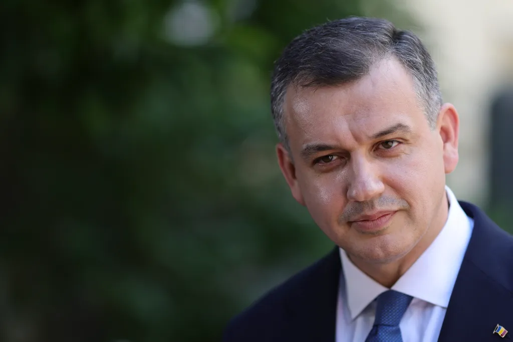 Votul Parlamentului, un test crucial pentru Guvernul Tomac Parlamentul ar putea bloca învestirea Guvernului propus de Eugen Tomac, premierul desemnat, dacă decide să respingă lista de miniștri