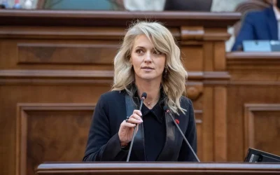 Deputatul PNL Alina Gorghiu cataloghează drept „abuzivă” decizia Congresului Extraordinar al partidului de a solicita demisia sa și a altor liberali