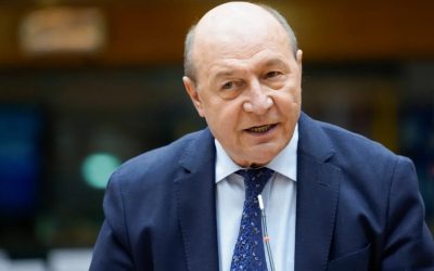 Traian Băsescu a lansat critici vehemente la adresa negocierilor pentru formarea noului Cabinet, invocând riscuri majore pentru stabilitatea politică și financiară a țării